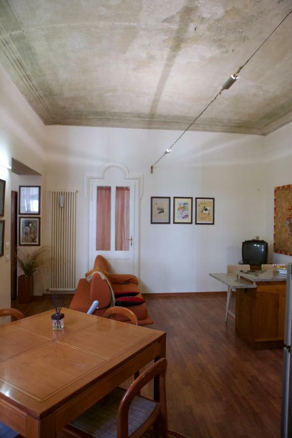 Le Corti 2 Apartment Alessandria Bagian luar foto